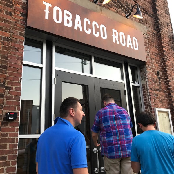 8/22/2017 tarihinde Yana P.ziyaretçi tarafından Tobacco Road Sports Cafe &amp; Brewery'de çekilen fotoğraf