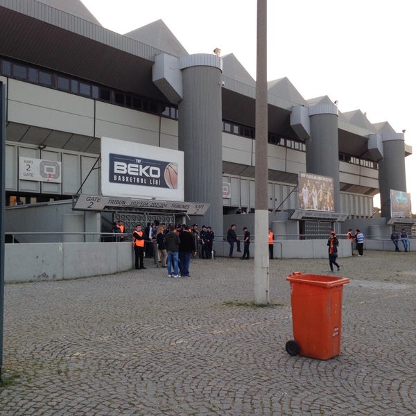 Photo taken at Abdi İpekçi Arena by En-el H. on 5/2/2013