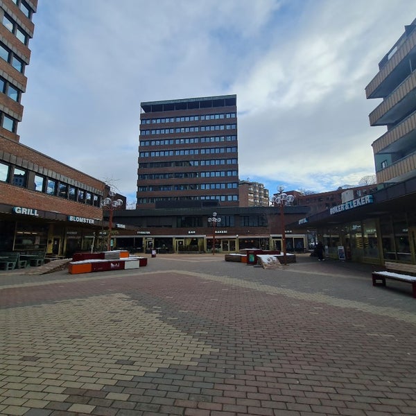 Photo taken at Tøyen Torg by Erling E. on 3/31/2023