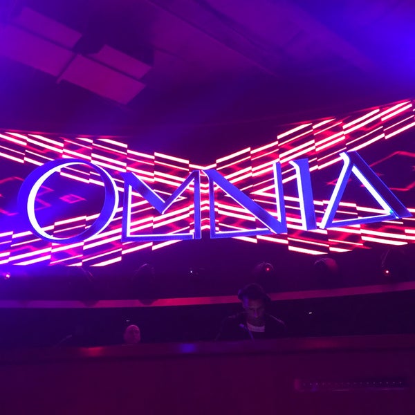Das Foto wurde bei Omnia Nightclub von Oksana K. am 10/6/2018 aufgenommen