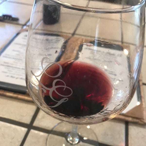 Foto scattata a The Winery at La Grange da Kelsie M. il 7/21/2019