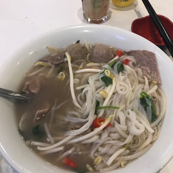 Photo taken at Pho Banh Cuon 14 by Christabel C. on 1/25/2018