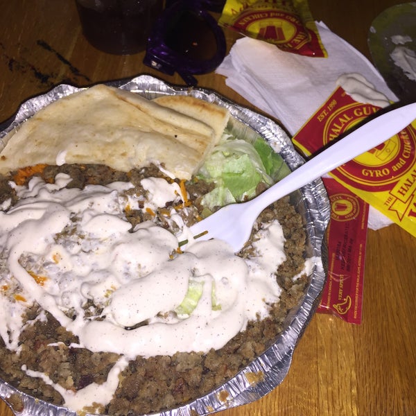 Photo taken at The Halal Guys by Hana on 8/11/2016