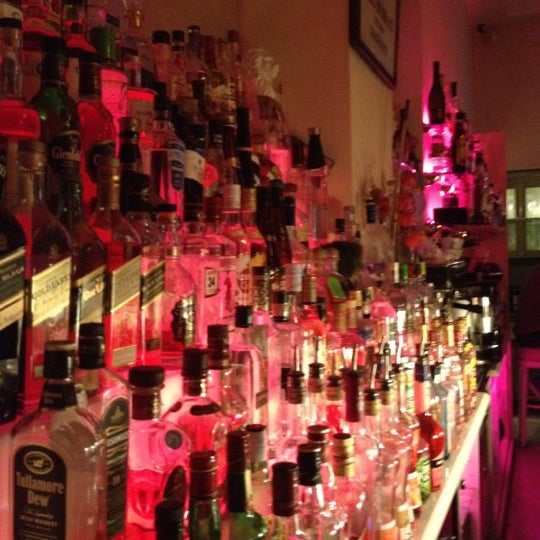 รูปภาพถ่ายที่ Casa Restaurant &amp; Cocktail Bar โดย Ted L. เมื่อ 1/9/2013