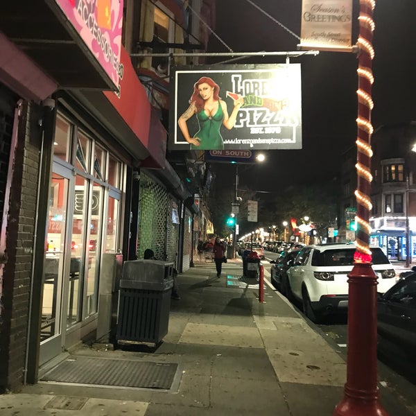 รูปภาพถ่ายที่ South Street โดย Closed เมื่อ 12/1/2018