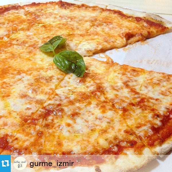 Pizzeria Luna Romana 5504 ziyaretçidan 362 tavsiye