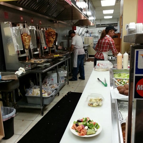 Garlic 'n Lemons 133 Harvard Ave