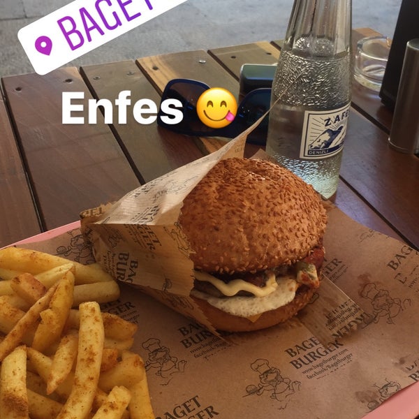 รูปภาพถ่ายที่ Baget Burger โดย Ekrem 🤙 เมื่อ 7/6/2017