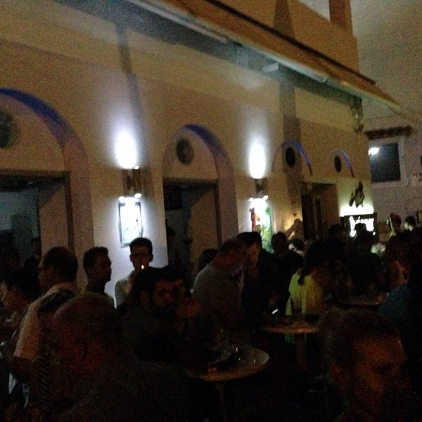 Photo prise au Bajamar Cocktail Bar par Manos X. le8/13/2014