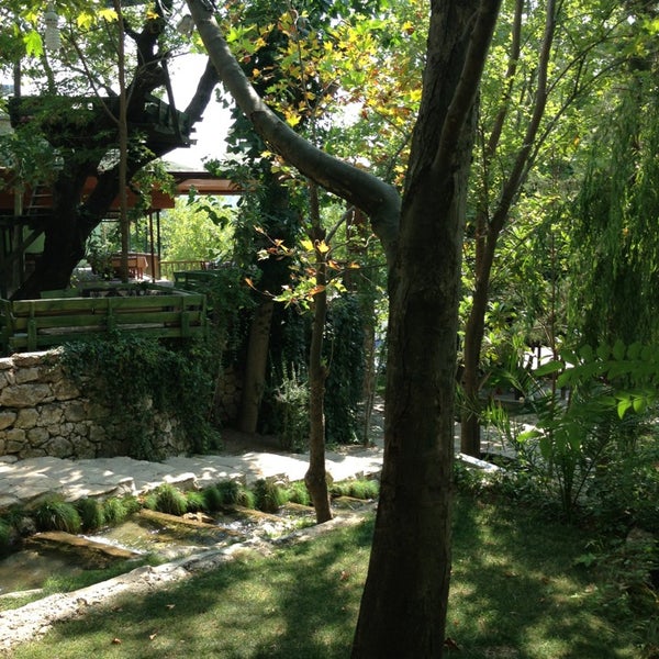 8/31/2013에 REİS  🇹🇷🇹🇷님이 Orjinal şelale park yaka şelalesi에서 찍은 사진