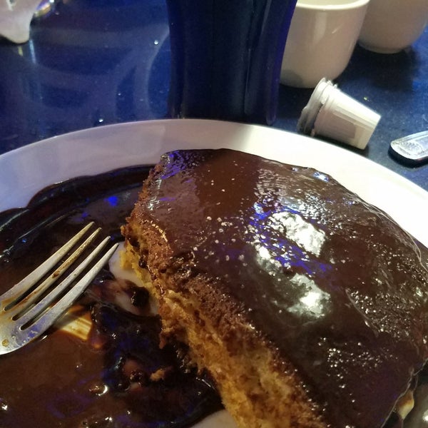 Photo taken at South Street Diner by Ally P. on 10/15/2017