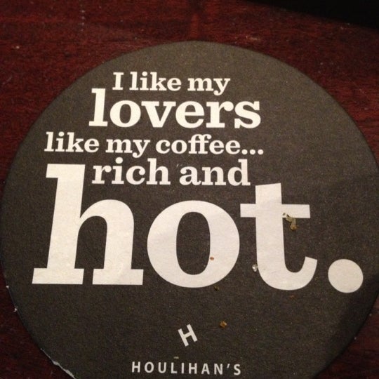 Photo taken at Houlihan&#39;s by Laura M. on 11/3/2012