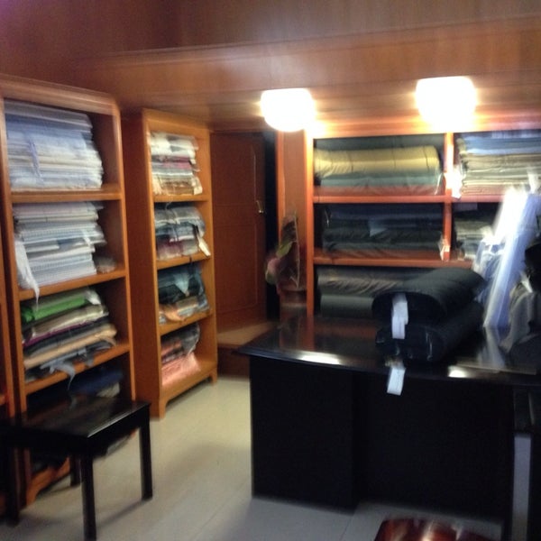 Sastreria Y Camiseria Jose Peña - Men's Store in Americana