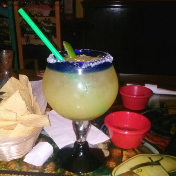 Foto tirada no(a) Mr. Tequila Mexican Restaurant por Trisha M. em 6/7/2013