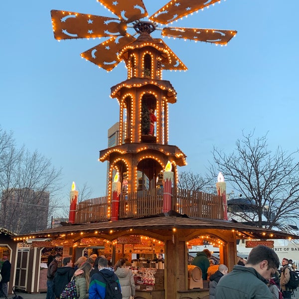 Photo prise au Christmas Village in Baltimore par Sydney R. le12/27/2019