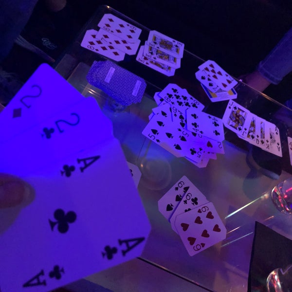 Foto tomada en Luna Lounge Las Vegas  por Suz..🤭 el 3/9/2018