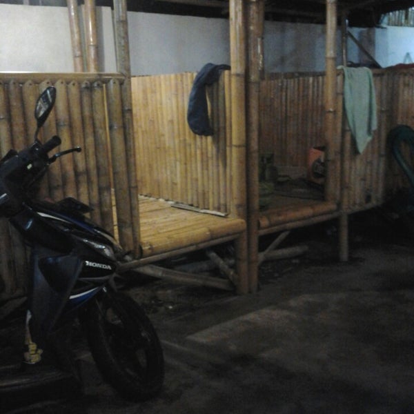 46 Koleksi Gambar Rumah Makan Dari Bambu Gratis Terbaik