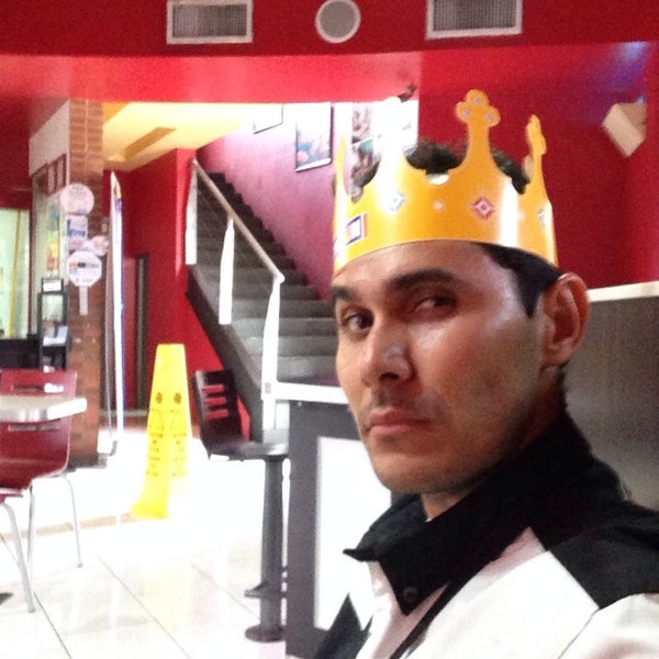 Photo taken at Burger King by Jamil Z. on 7/7/2014