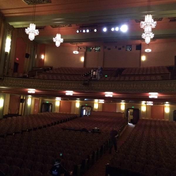 Foto tomada en The Fox Theater  por Amy A. el 11/17/2013