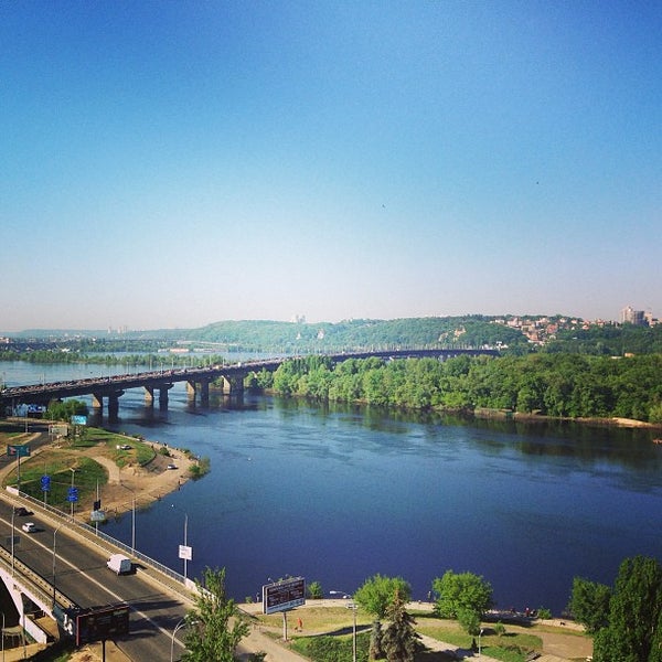 Foto tirada no(a) Готель «Славутич»  / Slavutych Hotel por Roman G. em 5/9/2013