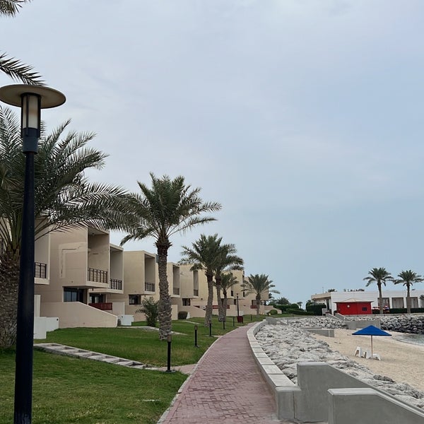 Foto diambil di Hilton Kuwait Resort oleh Abdullah pada 11/2/2023