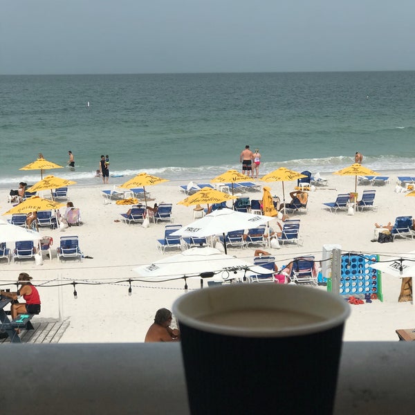 Irish coffee is the BEST! Go to the top floor and enjoy the view! 🤙🏽🌴😁☀️