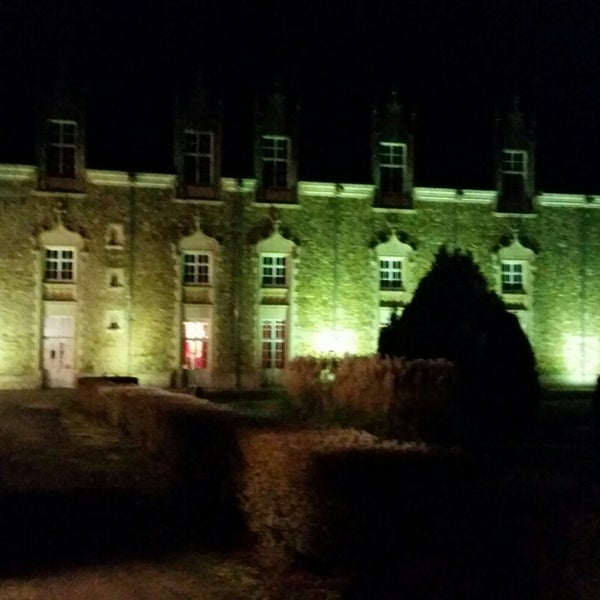 Снимок сделан в Château de la Groulais пользователем Zeliha Ö. 1/1/2015