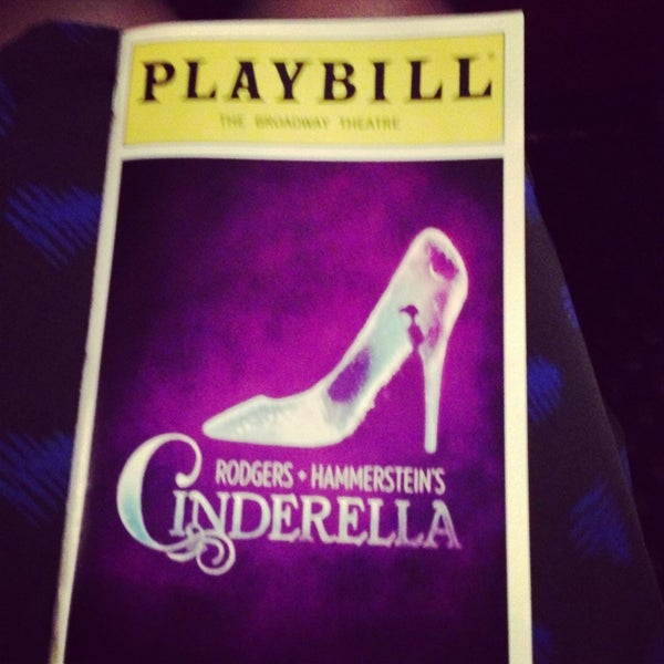 3/6/2013에 Marissa M.님이 Cinderella on Broadway에서 찍은 사진