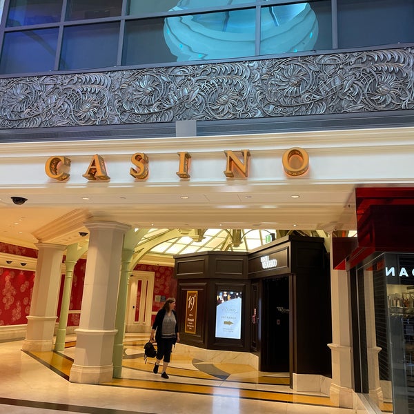 Foto tirada no(a) Fallsview Casino Resort por Betty C. em 6/21/2022