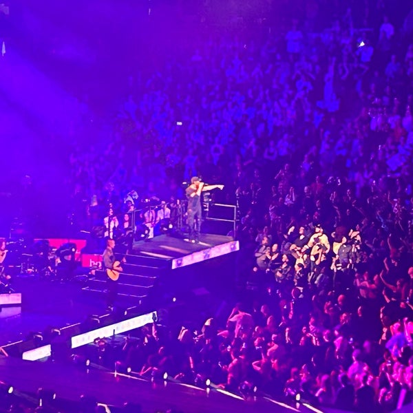 Photo taken at Scotiabank Arena by Betty C. on 10/18/2023