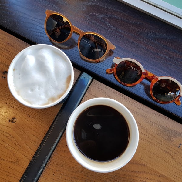 Photo prise au Peet&#39;s Coffee &amp; Tea par Eunju T. le12/31/2018