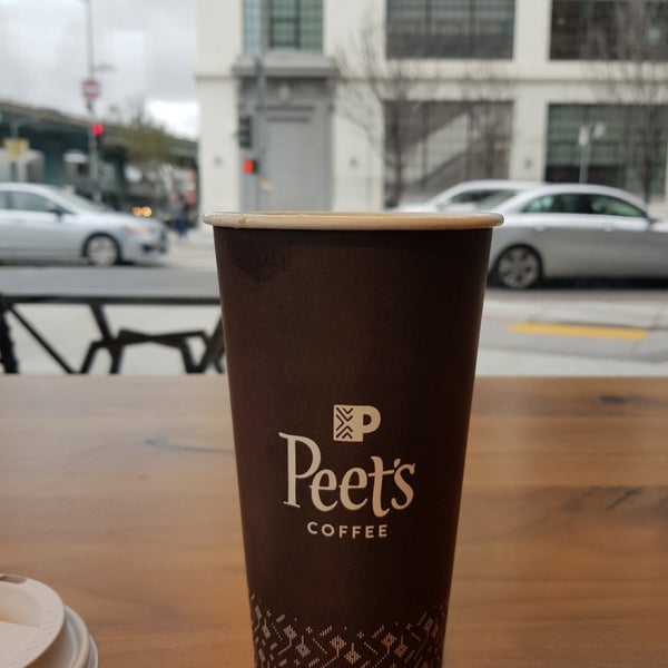 Foto scattata a Peet&#39;s Coffee da Eunju T. il 4/4/2019
