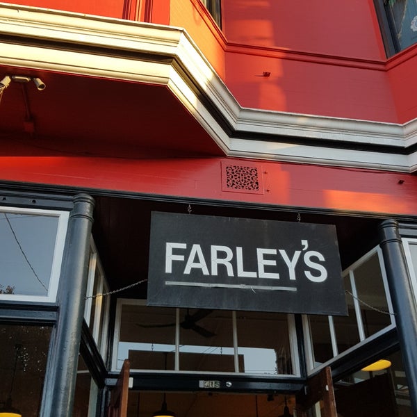 6/9/2019にEunju T.がFarley&#39;sで撮った写真