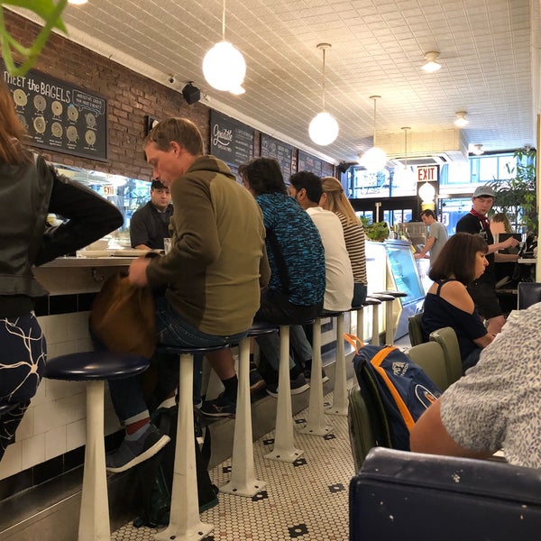 Photo taken at Baz Bagel and Restaurant by Diogo C. on 9/23/2018