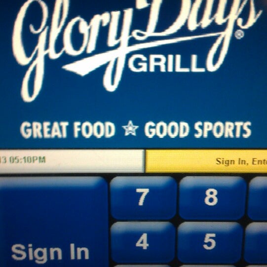 Photo taken at Glory Days Grill by Richard S. on 6/6/2013
