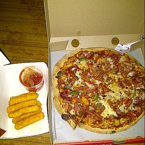 Photos At Phd Pizza Hut Delivery Pizza Place In Surabaya