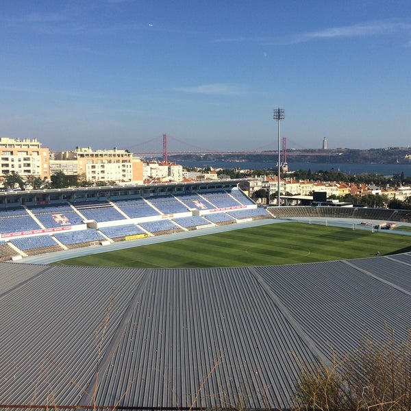 Foto tirada no(a) Estádio do Restelo por Aleksandr K. em 10/10/2016