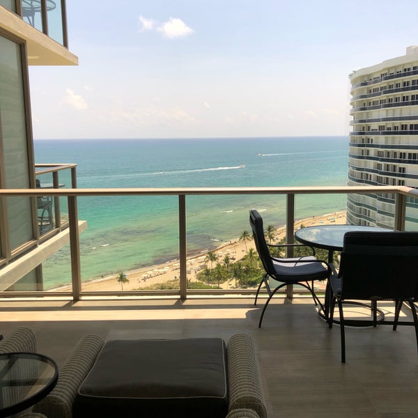 Photo taken at The St. Regis Bal Harbour Resort by kerufin on 4/28/2019