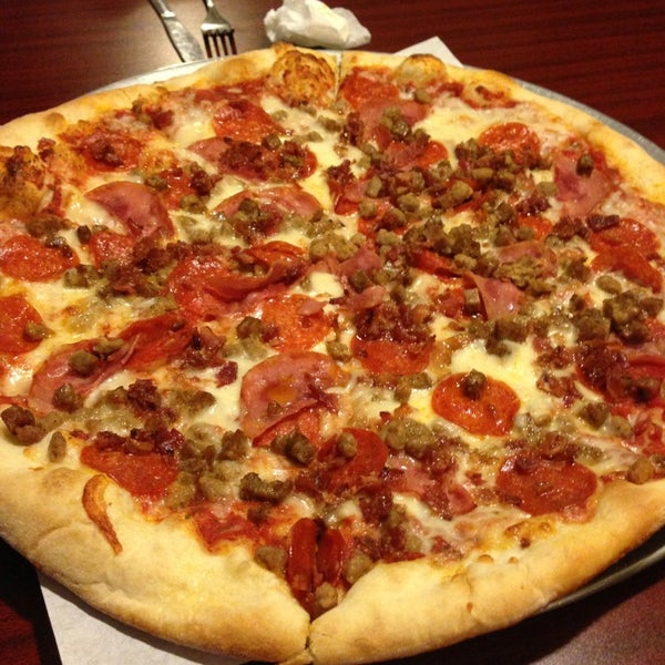 Пиццерия дмитров. Пицца 150 грамм. Прима пицца. Пицца в школе. Пиццерия палермо серов.