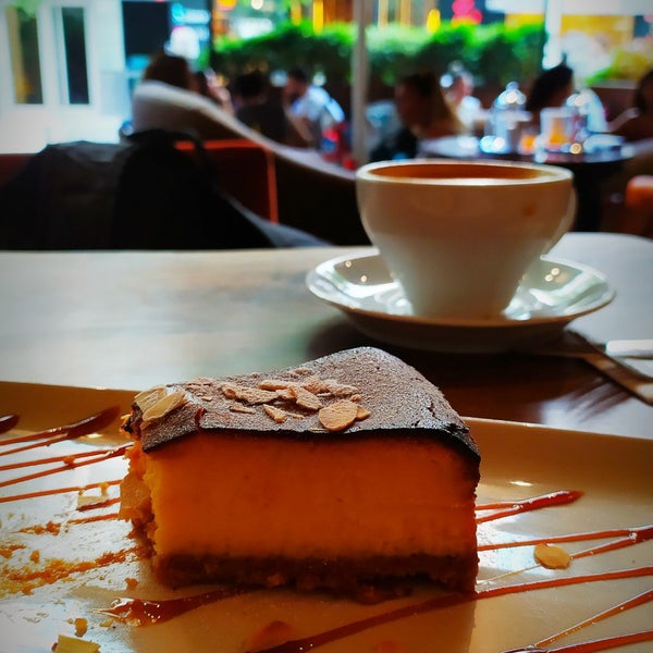 รูปภาพถ่ายที่ San Marco&#39;s Caffé โดย Gökhan V. เมื่อ 8/19/2019