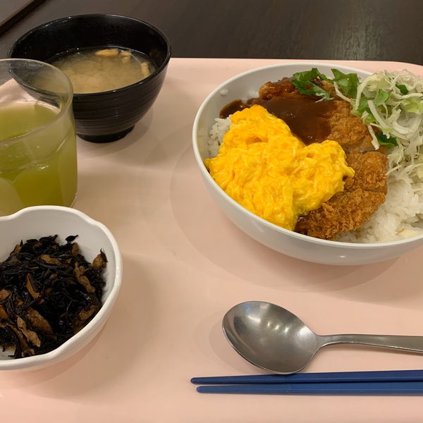 伝説の三丁目食堂 学生食堂 104 Visitors