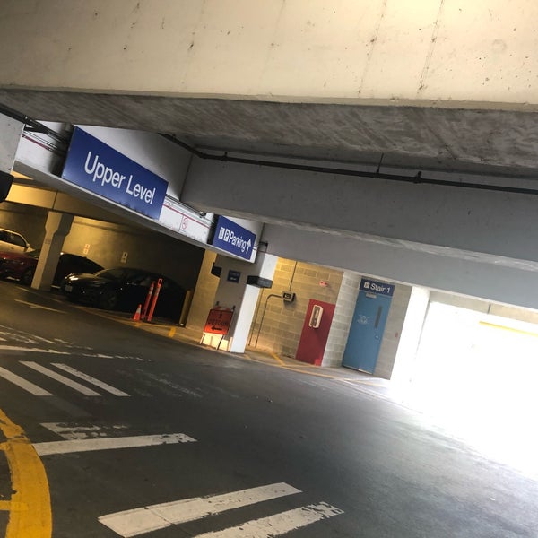 Uw Triangle Parking Garage University District 1 Tip From 133
