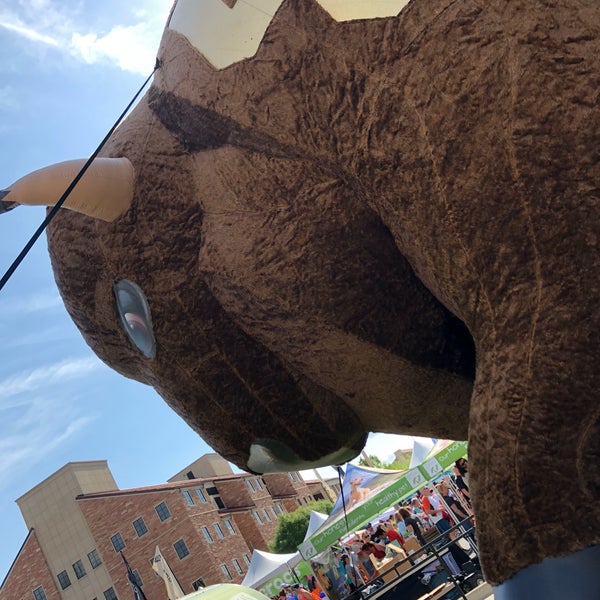 Foto tirada no(a) Universidade do Colorado em Boulder por Emily H. em 5/28/2018