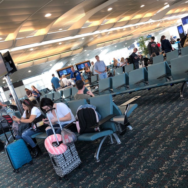 Gate 105 - Airport Gate in Orlando