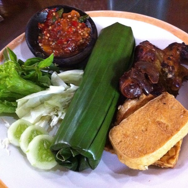 Photos At Ayam Bakar Pak Atok 10 Tips