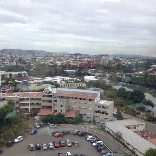 Universidad Católica Santiago de Guayaquil University in Bellavista