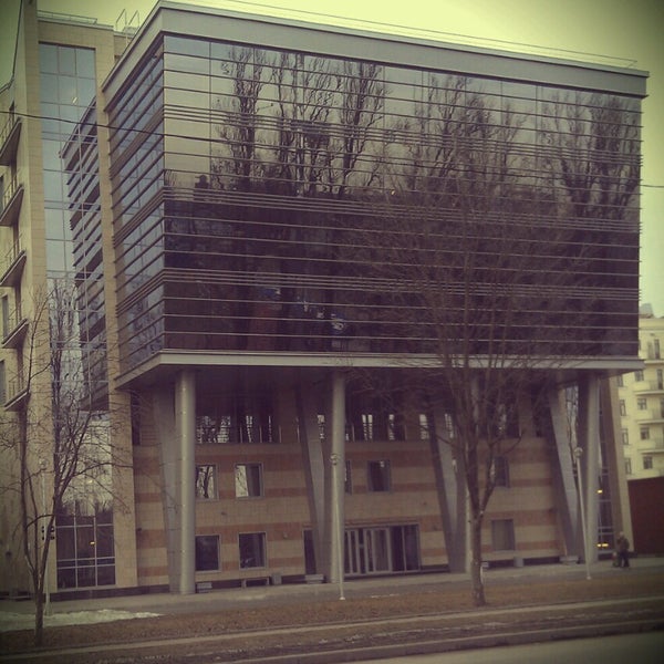 Остановка спортзал