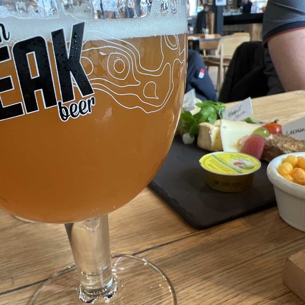 Beer peak. Пиво Peak. Пеканол в Бельгия.