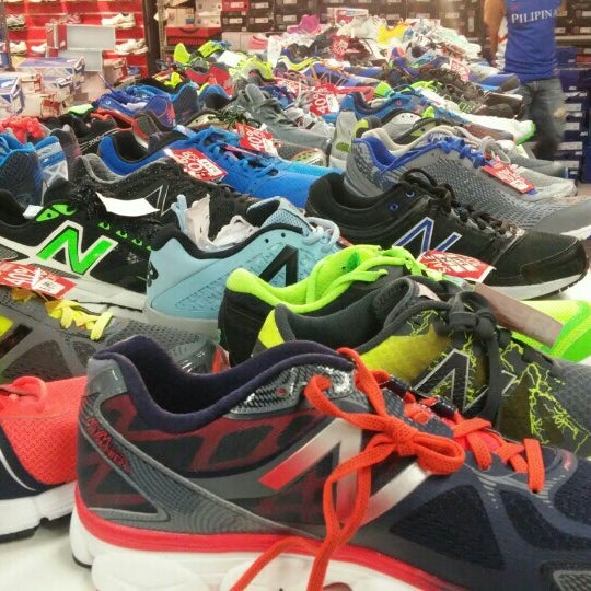 Mamplasan sports warehouse clearance location