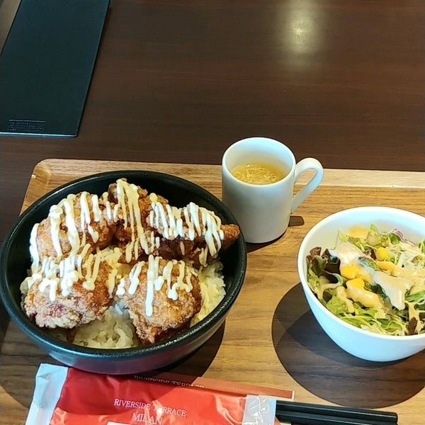 Sports Cafe Milan 万代店 中央区八千代2 5 7 Sports Cafe Milan 万代店 中央区八千代2 5 7